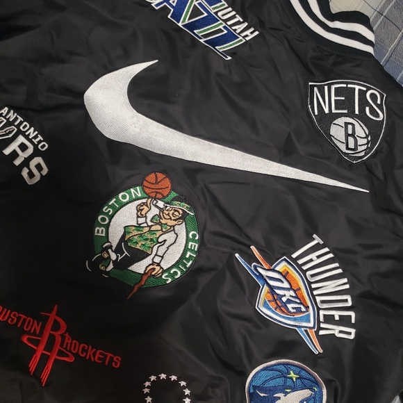 Supreme Nike/NBA Teams Warm-Up Jacket - Picture 2 of 6
